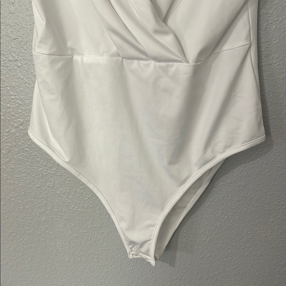 White Plunging Collar Bodysuit with Wrap Effect - Picture 5 of 8